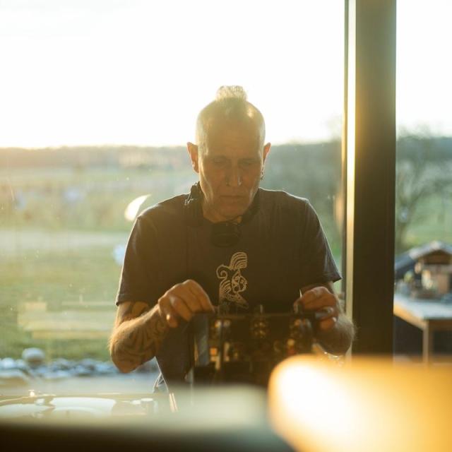 DJ TRÁVA [DJ set] (CZ)